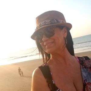 Meet your Posher, Fresia